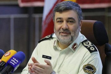 سرداراشتری درباره افزایش حقوق کارمندان نیروی انتظامی در سال ۹۸ توضیح داد