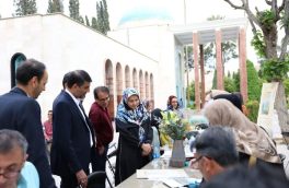 برپایی رویداد هنری گل و مرغ و خوشنویسی در جوار آرامگاه سعدی